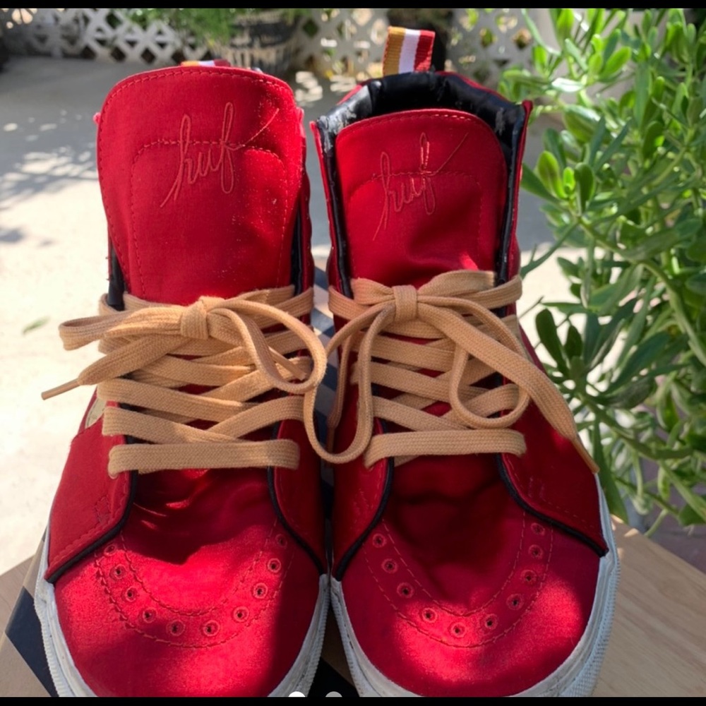 Huf sk8 high size 11